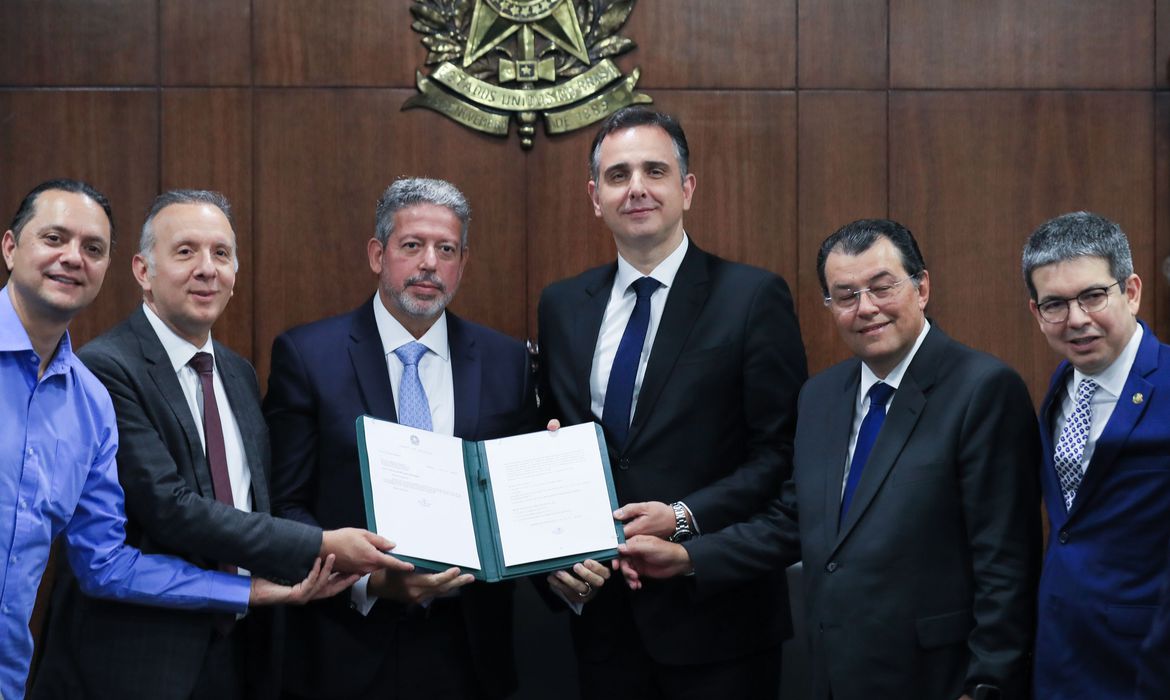 PEC da Reforma Tributária chega ao Senado Federal