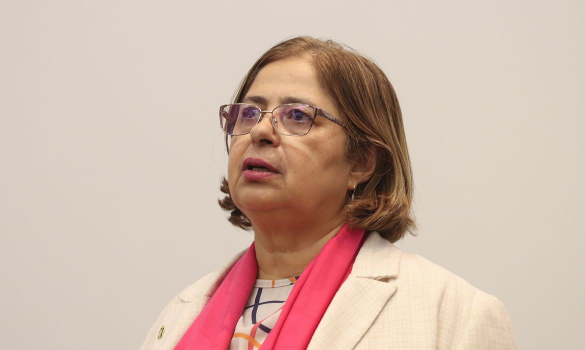 Ministra do governo Lula debate modelos de cidades para mulheres, na ONU