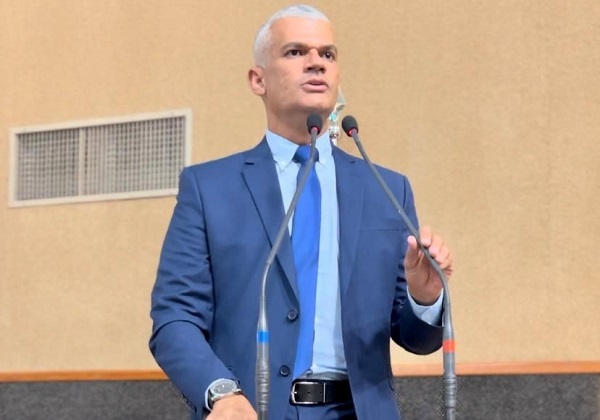 Pablo Roberto rebate Zé Ronaldo e pede que ex-prefeito o apoie em candidatura à Prefeitura de Feira