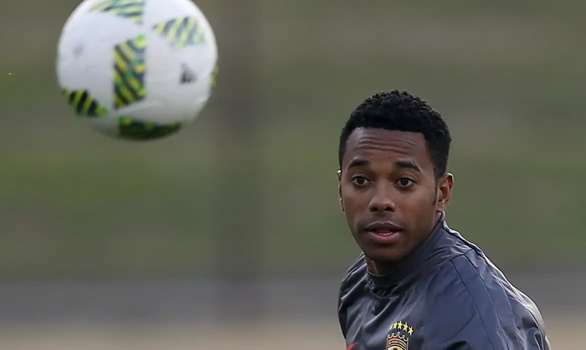 Defesa de Robinho entra com novo pedido de habeas corpus no STF