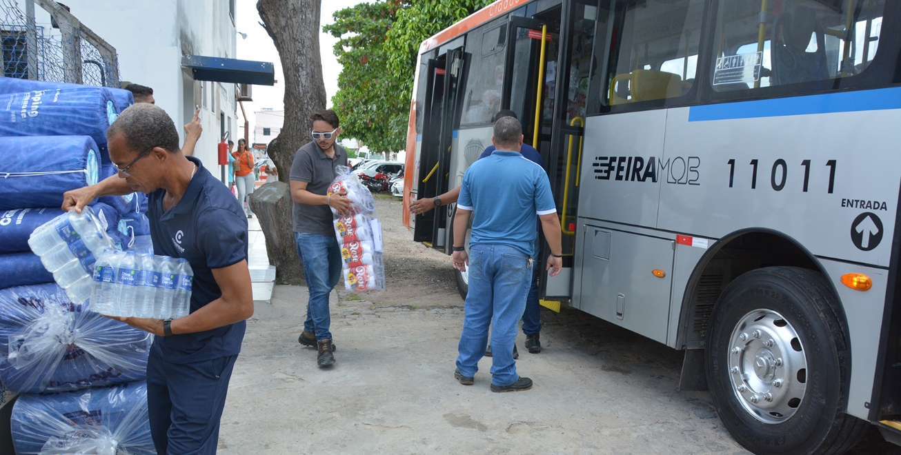 Empresas unem esforços à Prefeitura com doações para famílias atingidas pelas fortes chuvas