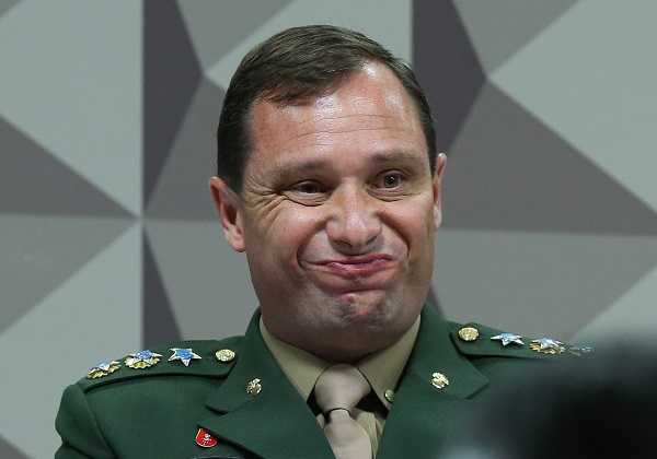 Mauro Cid sai preso após depoimento no STF