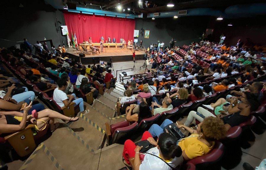Secretária será convocada pela Câmara para esclarecer porque a Prefeitura de Feira não paga o piso da enfermagem 