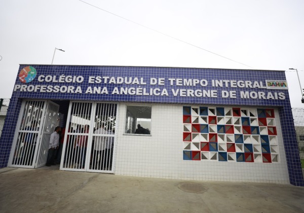 Com investimento de R$ 35 milhões, Governo do Estado entrega 3º Colégio de Tempo Integral em Feira de Santana