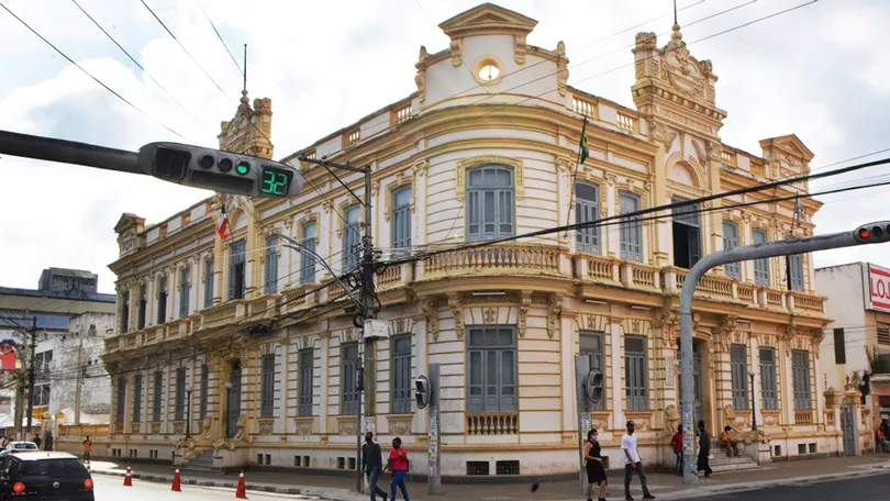 Prefeitura de Feira autoriza abertura de crédito adicional especial, por excesso de arrecadação