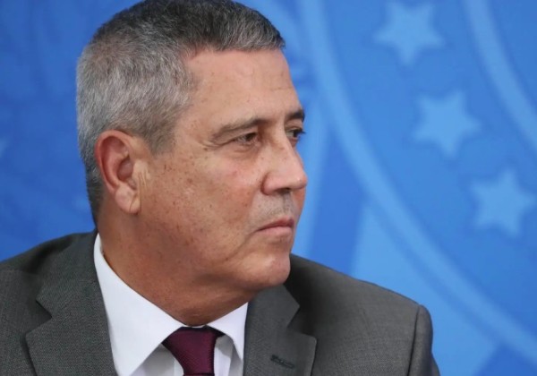 Braga Netto vinha ‘atrapalhando a livre produção de provas’, diz PF após prisão de ex-ministro