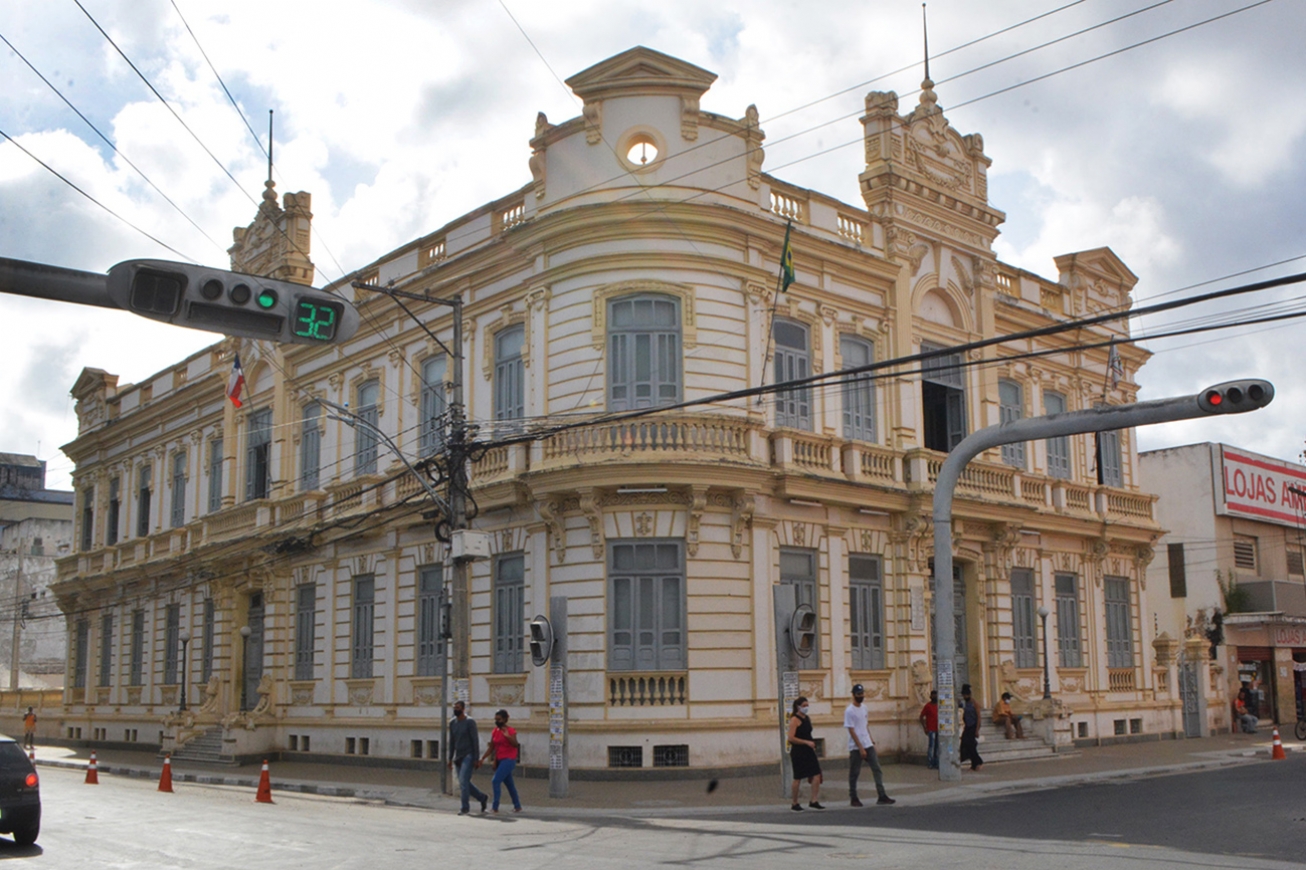 Prefeitura de Feira nomeia comissão para conferir caixa e saldos bancários do Município referentes a 2024