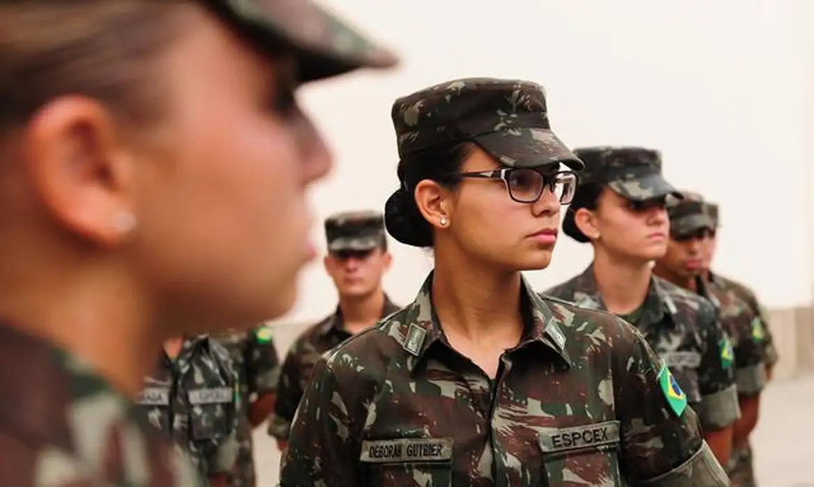 Forças Armadas dão início ao alistamento voluntário feminino