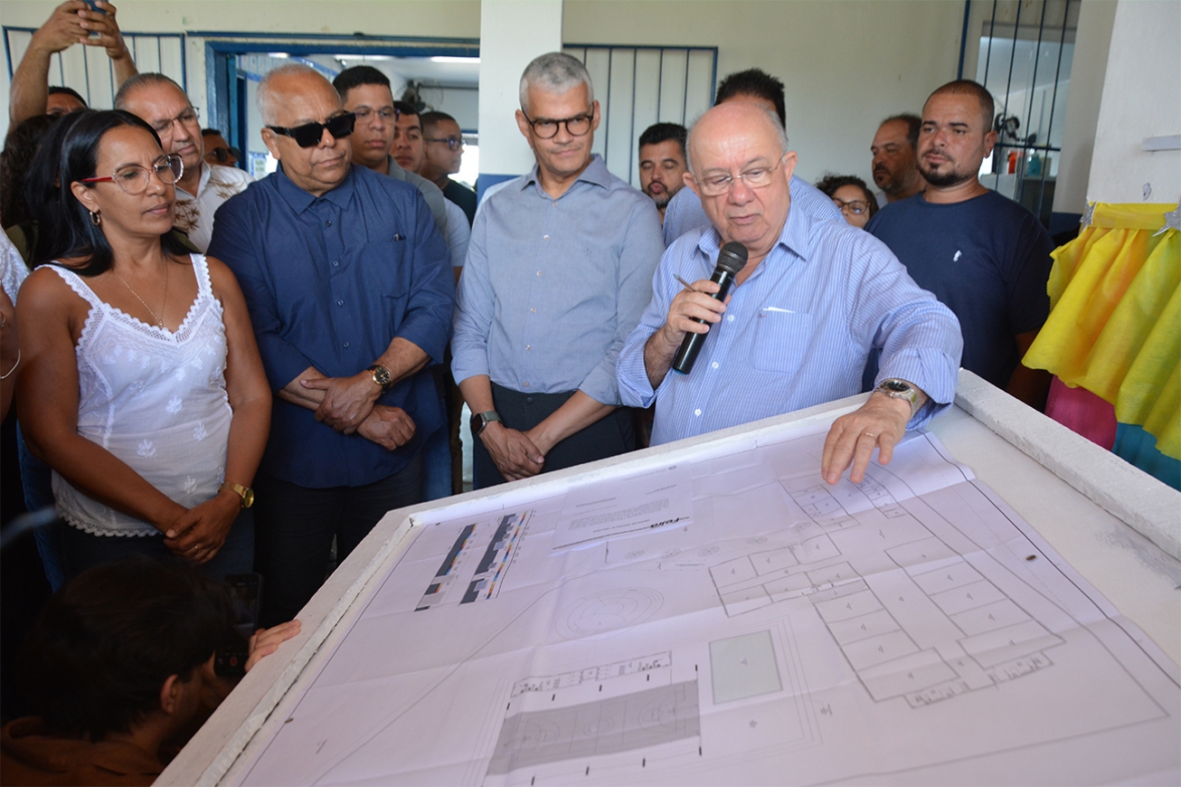 José Ronaldo anuncia diversas obras totalizando investimentos de R$ 20 milhões