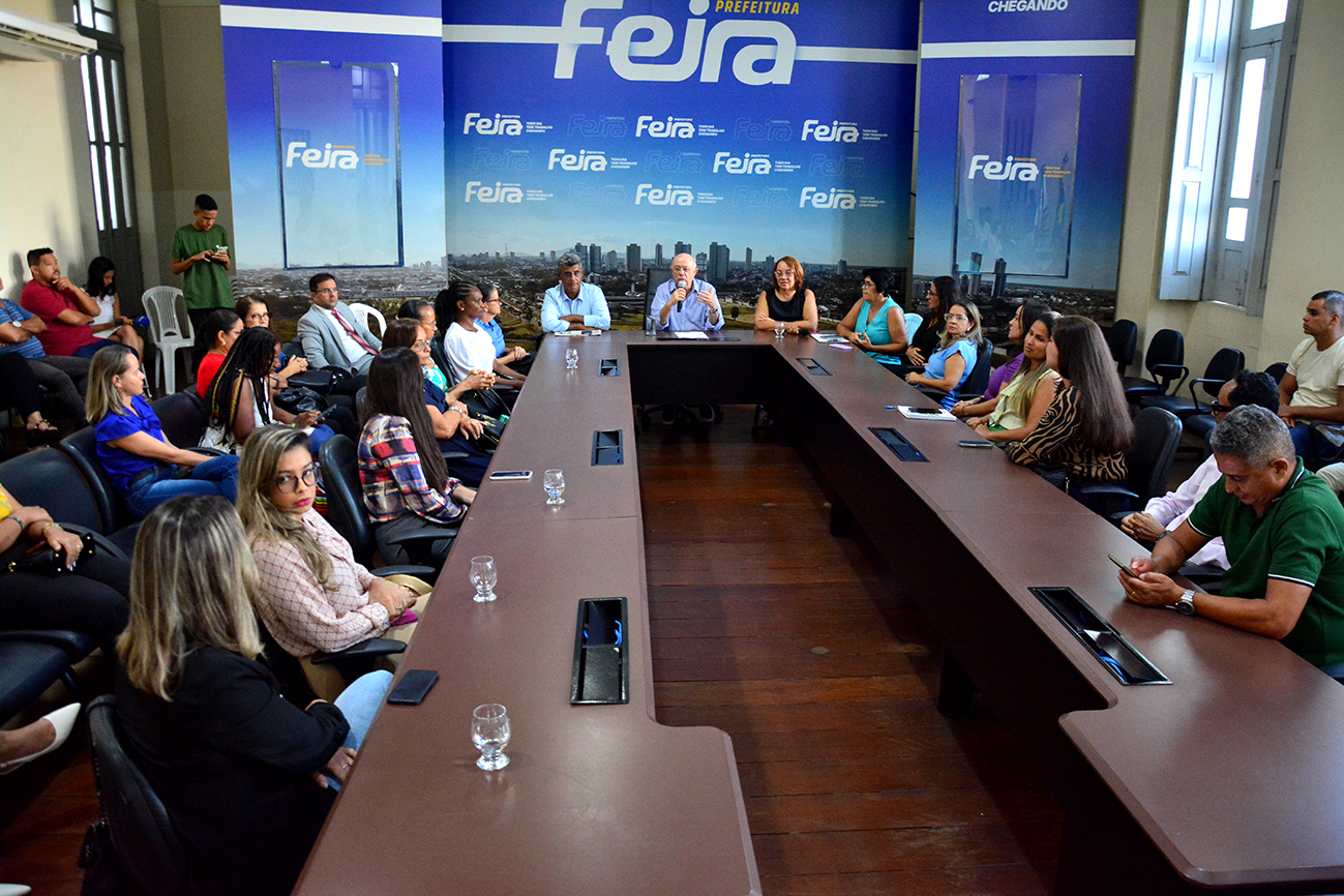 Posse de conselheiros reforça compromisso com a defesa dos direitos da mulher, em FSA