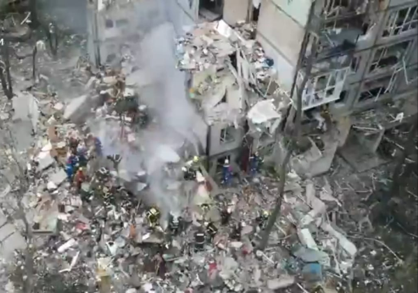 Ataque russo deixa ao menos 8 mortos e 88 feridos em Kiev; criança de 6 anos está entre as vítimas