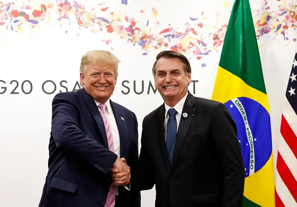 Trump diz que 'não é amigo' de Bolsonaro e critica possível prisão do ex-presidente