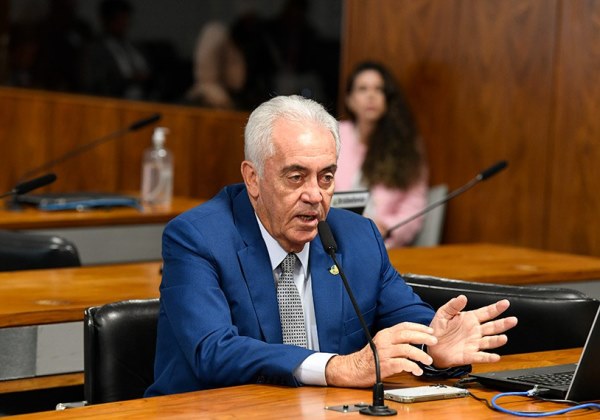 Senador Otto Alencar anuncia voto contra veto de Lula a projeto que amplia número de deputados