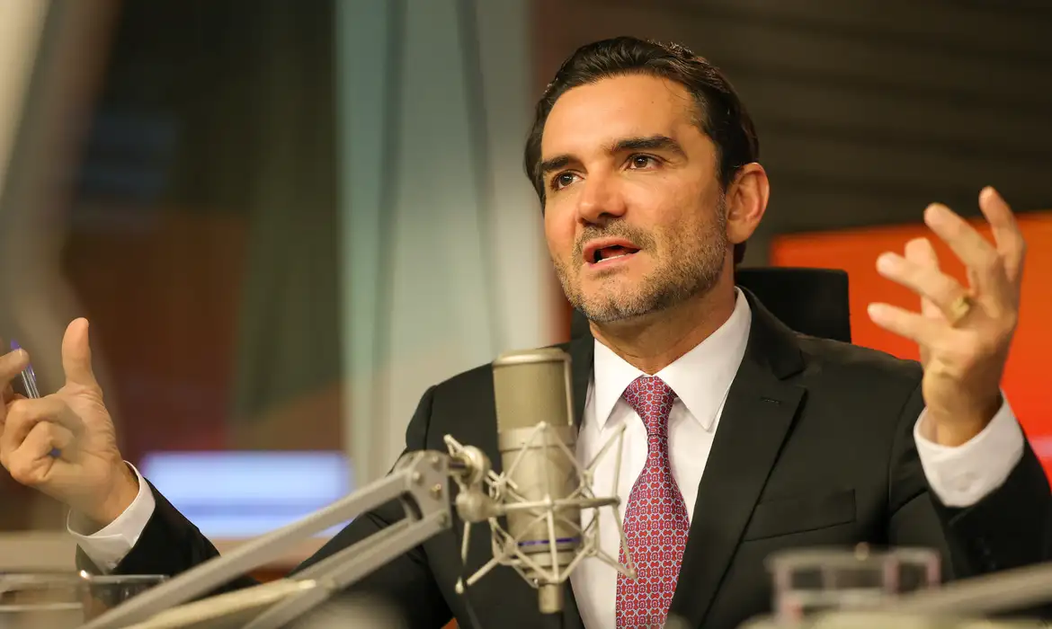 Celso Sabino deixa comando do Ministério do Turismo