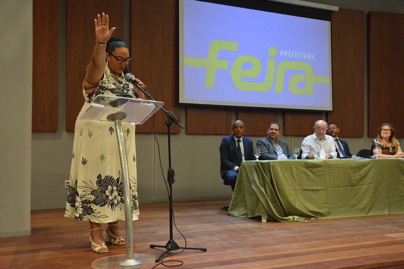 Prefeitura de Feira empossa mais 128 novos servidores públicos municipais