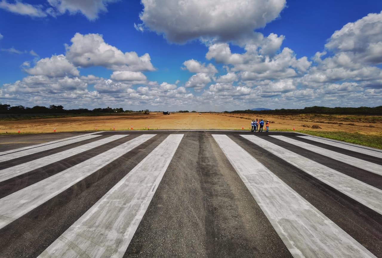 Aeroporto de Feira de Santana inicia ampliação da pista para receber aviões de grande porte
