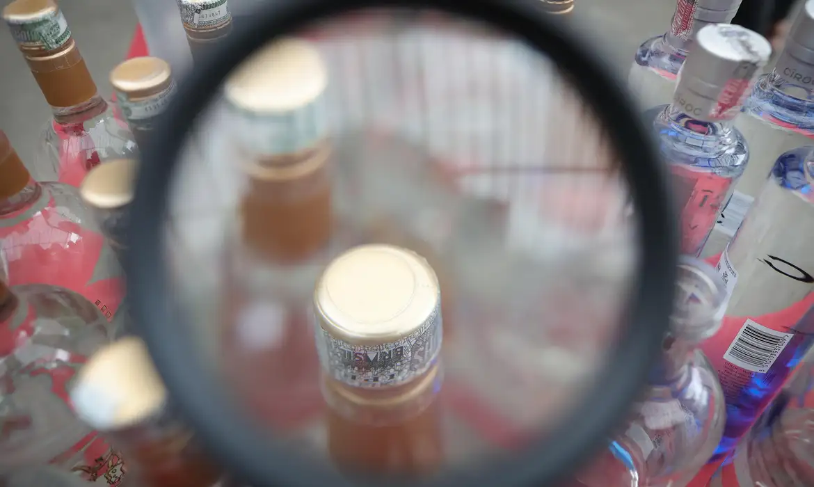 Brasil tem 36 casos de intoxicação por metanol confirmados e sete mortes