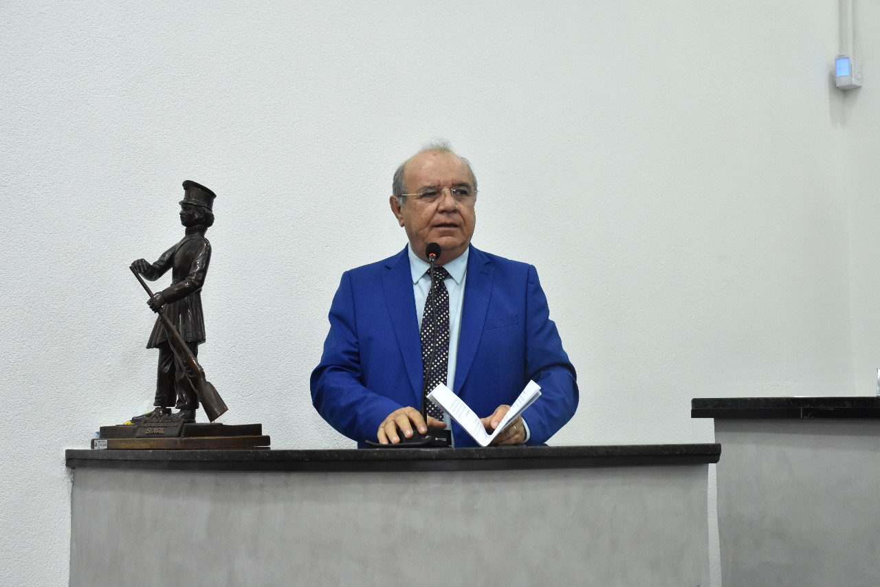 Leis sobre apreensão de veículos e alerta à presença de radar não estão sendo cumpridas em Feira, denuncia vereador