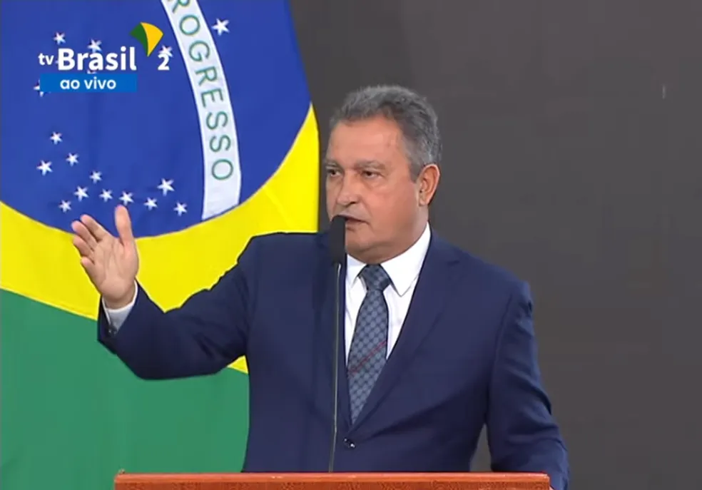 Rui Costa confirma intenção de disputar vaga ao Senado em 2026 e deve deixar governo até abril