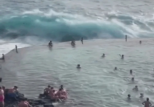 Onda gigante mata quatro turistas e deixa um desaparecido em Tenerife, na Espanha