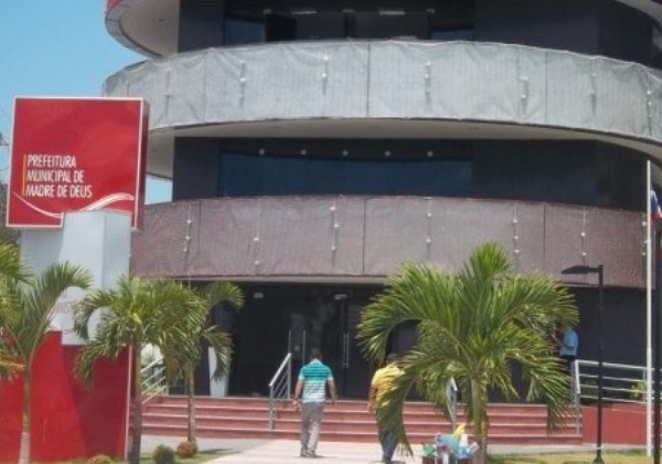Prefeitura de Madre de Deus exonera secretários após operação do MP-BA contra fraudes em licitações