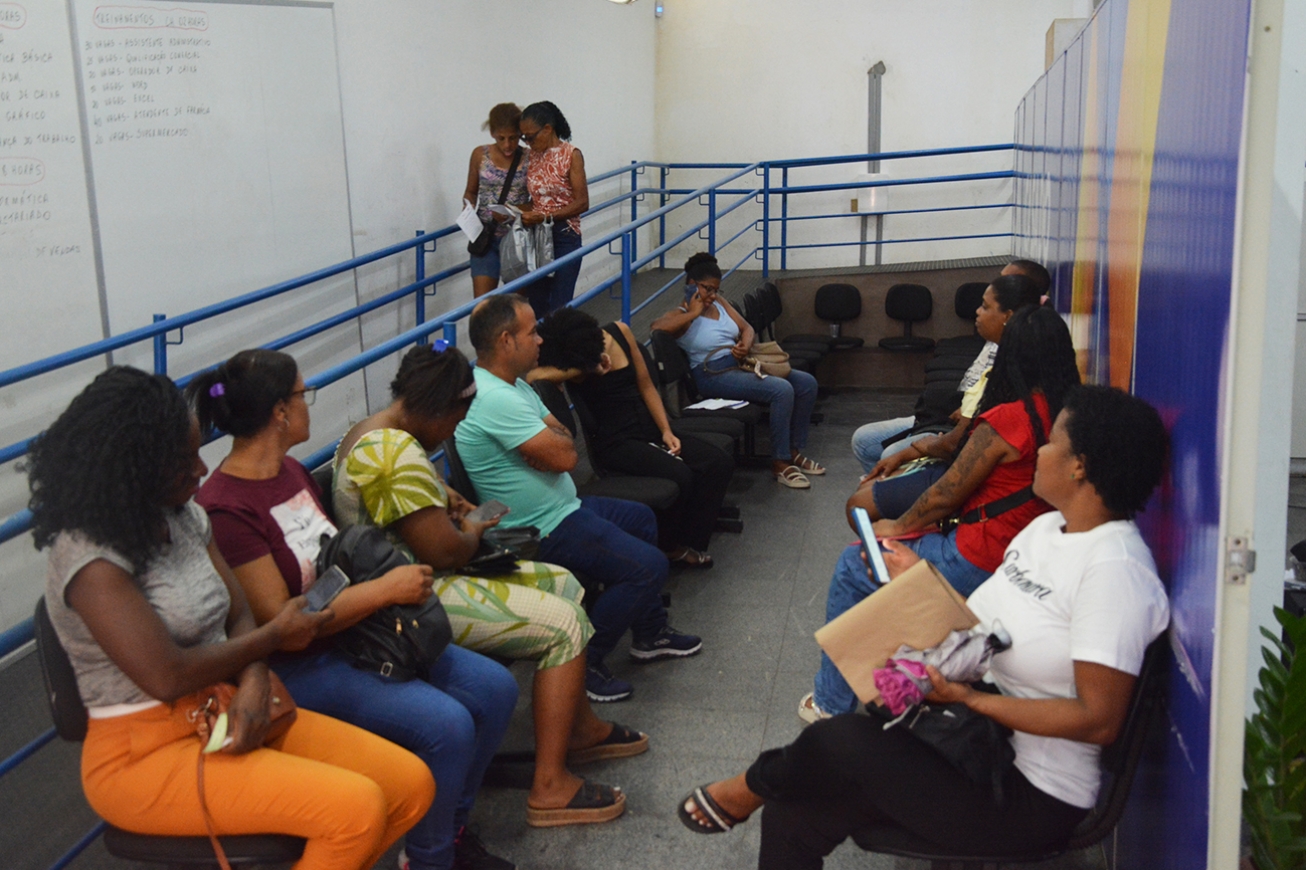 Casa do Trabalhador oferece 117 vagas de emprego nesta sexta-feira em Feira de Santana