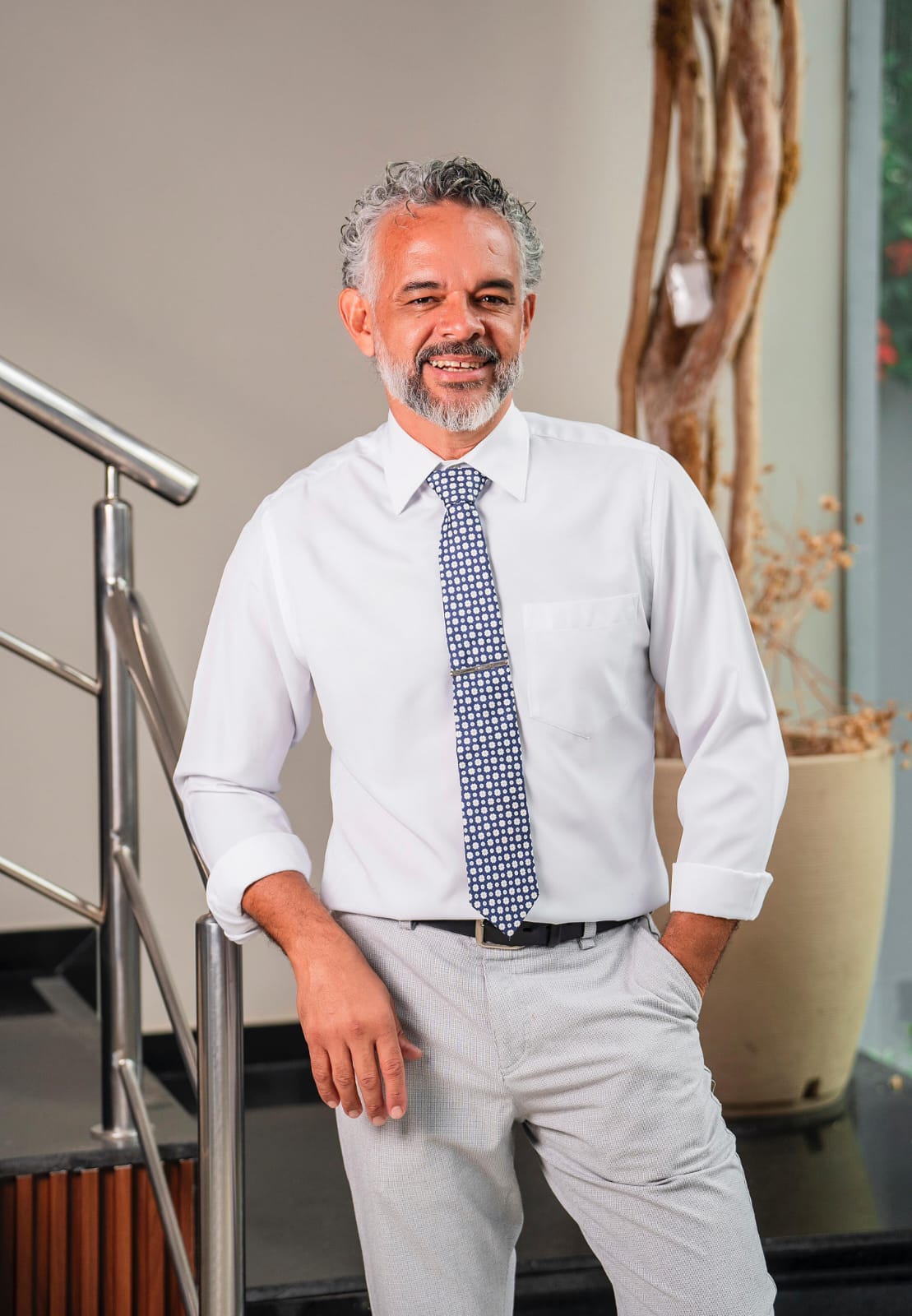 Hair Stylist baiano dá dicas e entrega os principais cuidados com os cabelos durante o Verão 