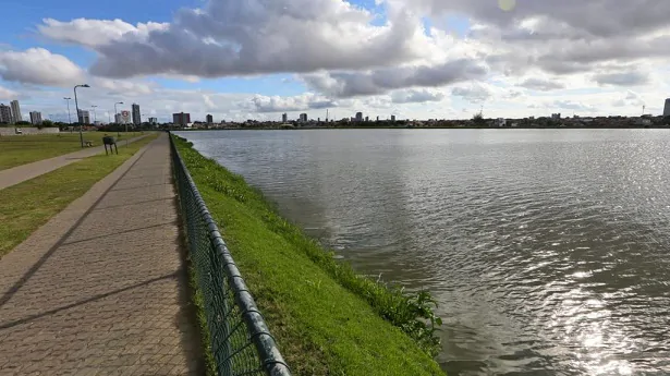 Para deputado, Lagoa Grande está pronta e Município acusa falta de microdrenagem; Ronaldo e Jerônimo devem dialogar