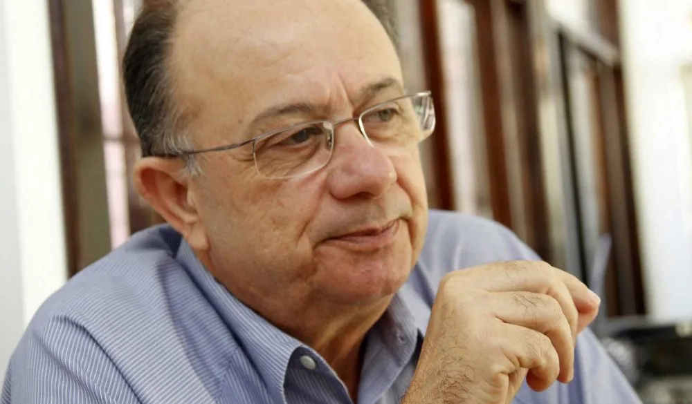 Cruzar os braços não faz parte do repertório de José Ronaldo