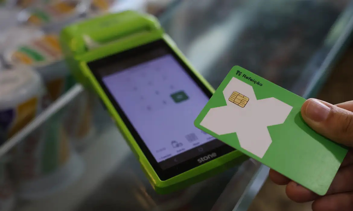 Novas regras para vale-alimentação e vale-refeição entram em vigor