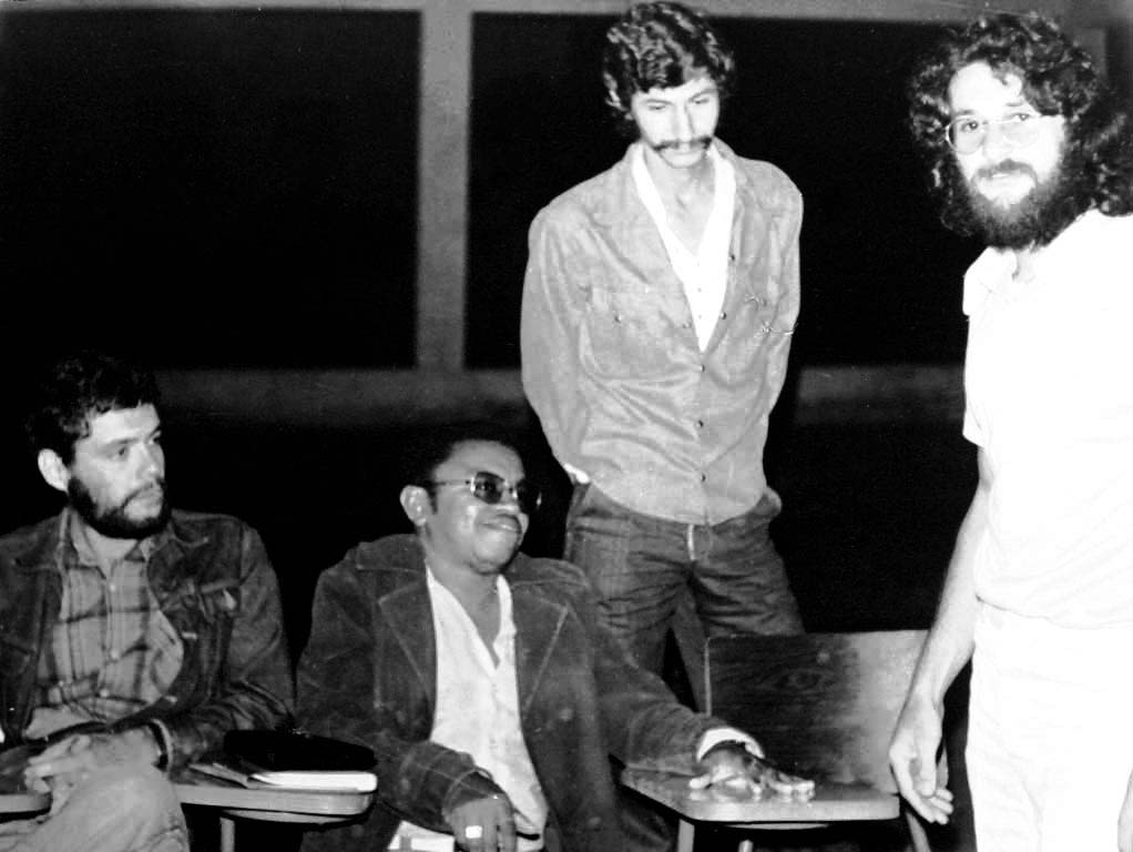 Da Impossibilidade da Evasão: Marcos Porto, poeta de Hera