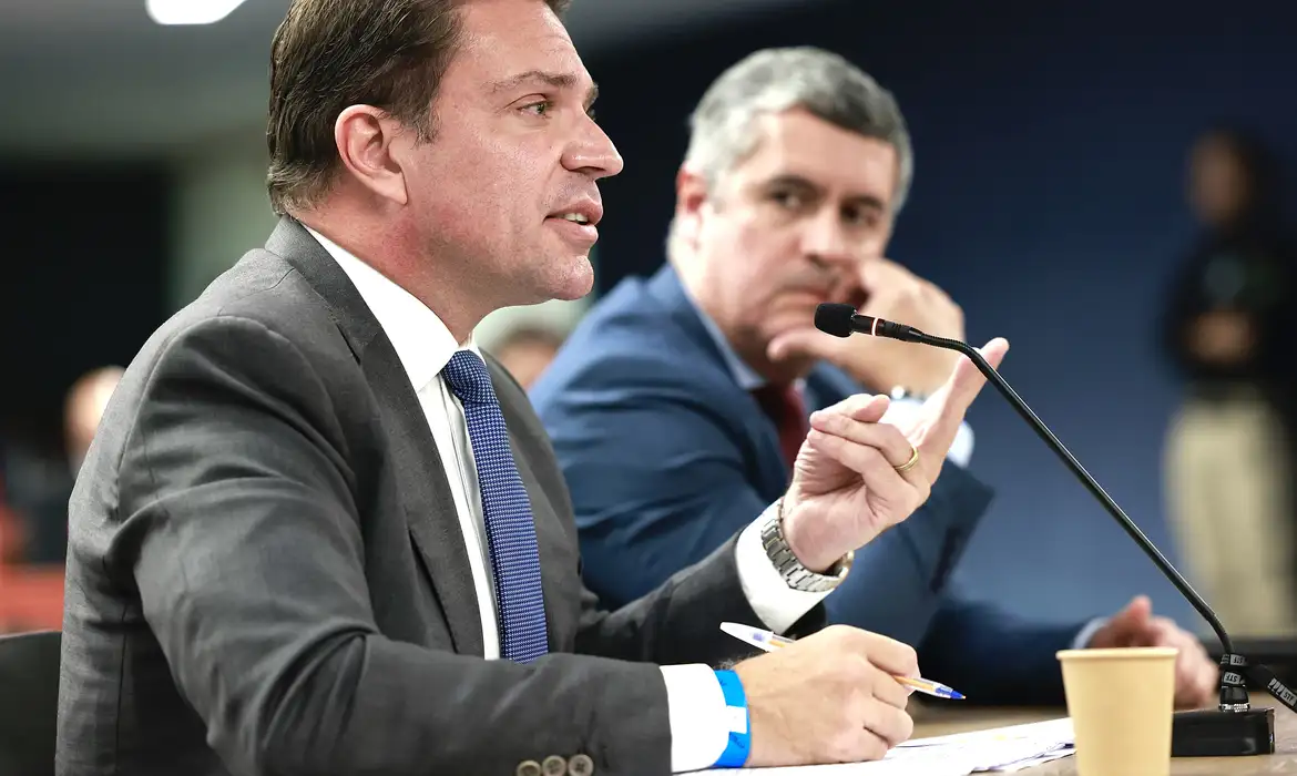 Alexandre Ramagem é preso pela Polícia de Imigração dos Estados Unidos