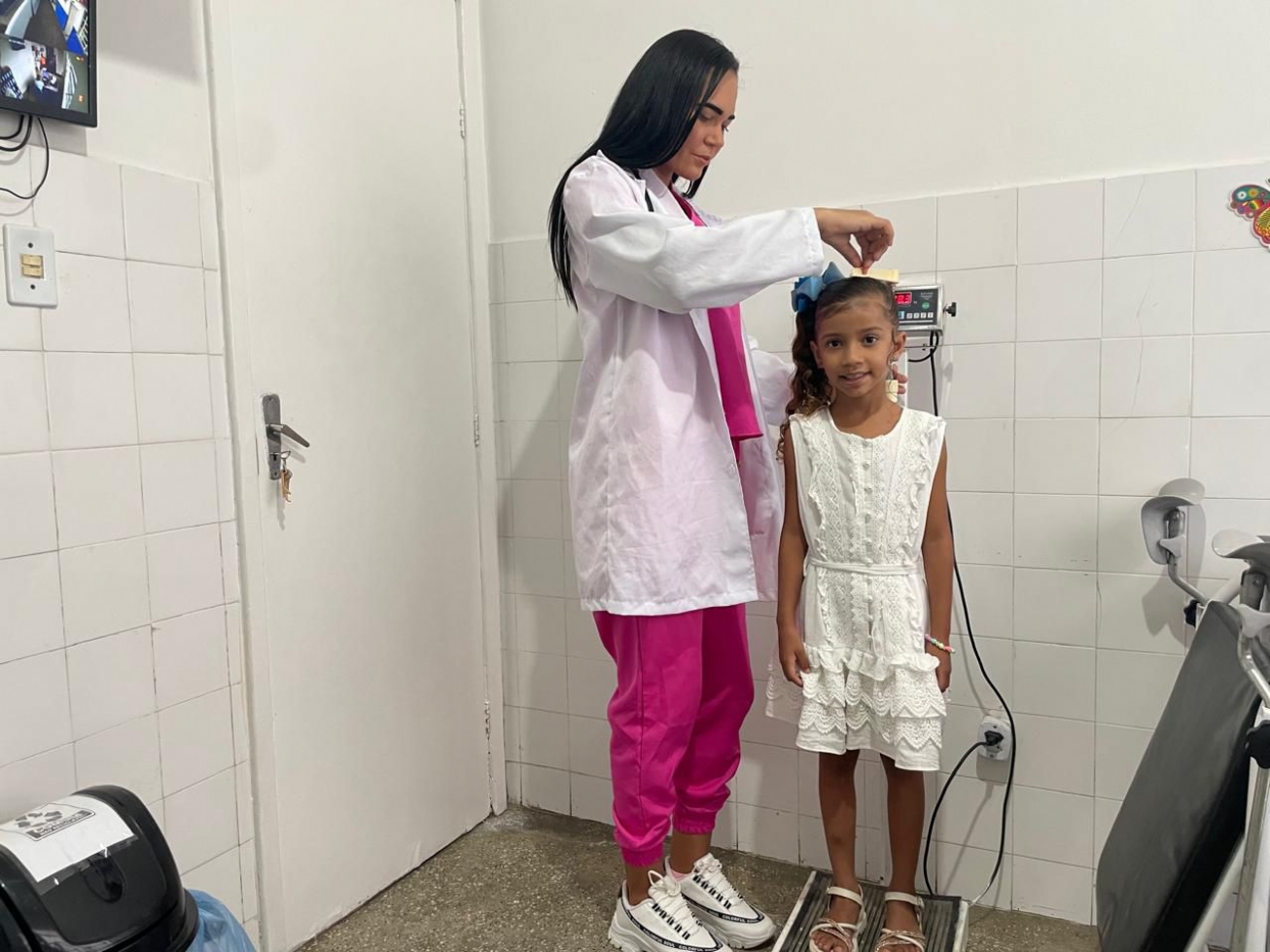 Mutirão odontológico leva cirurgias e amplia acesso à saúde bucal na zona rural de Feira de Santana   