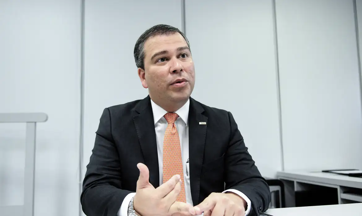 Polícia Federal aponta que ex-presidente do BRB acertou propina de R$ 146 mi com Vorcaro