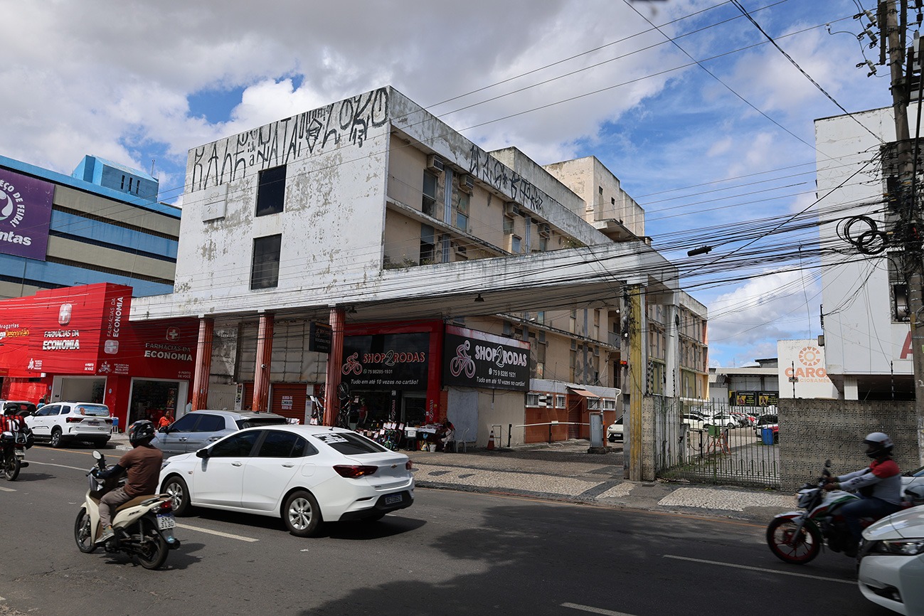 Em desapropriação estimada em R$ 25 milhões, Prefeitura de Feira vai instalar Centro Administrativo na área do antigo Caroá 