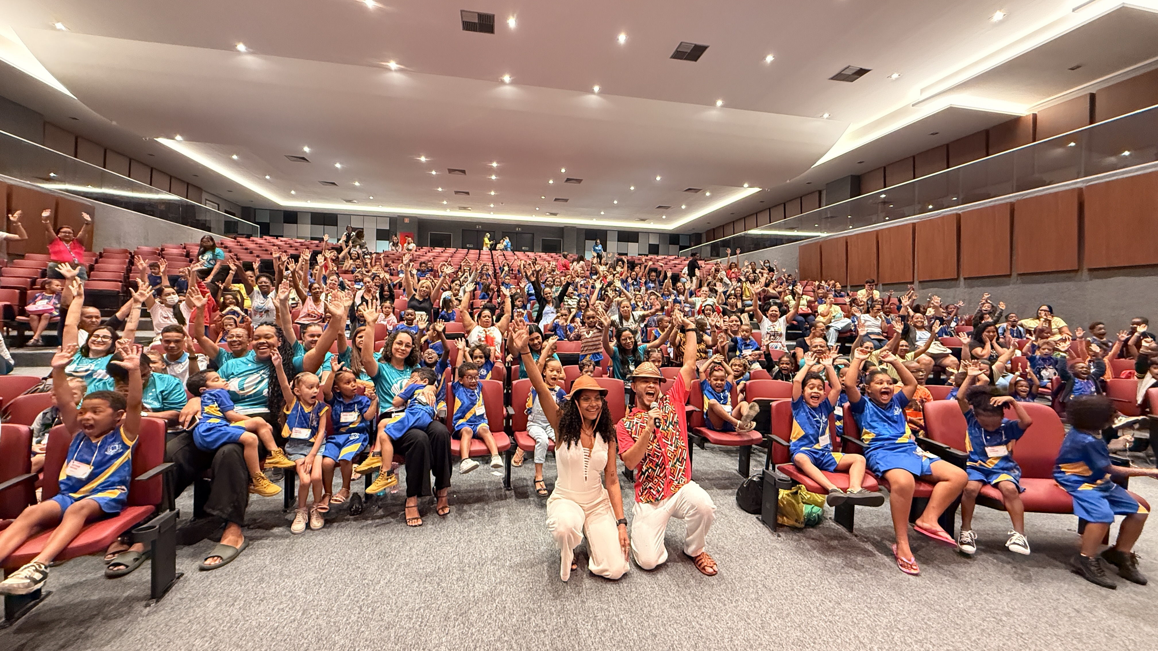 Festival literário abriu programação da Semana Mundial do Brincar, com estudantes da Rede Municipal de Feira de Santana