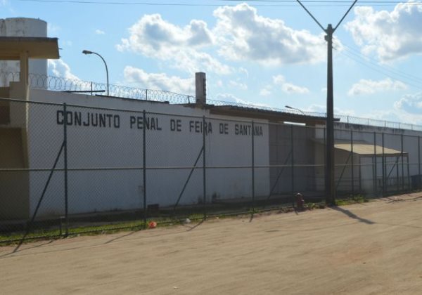 Justiça condena envolvidos em esquema de corrupção no Conjunto Penal de Feira; penas ultrapassam 150 anos