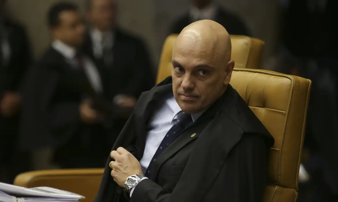 STF determina prazo de 48h para tribunais explicarem pagamentos acima do limite a juiz
